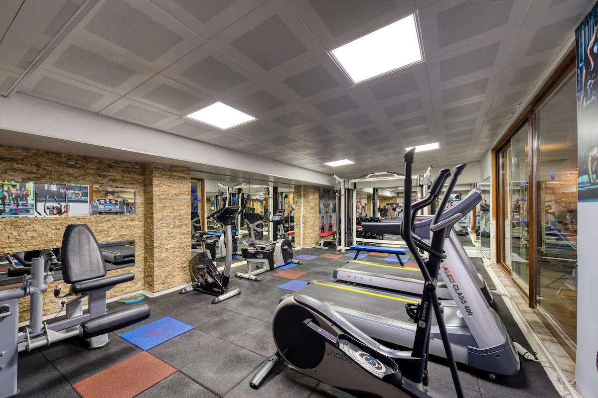 باشگاه بدنسازی سی لایف فامیلی ریزورت